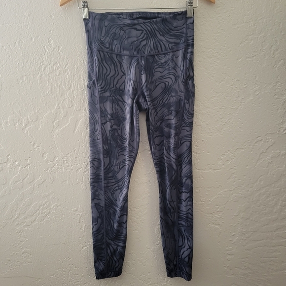 Athleta Ultimate Stash Pocket 7/8 Tight Size XS - Picture 1 of 5